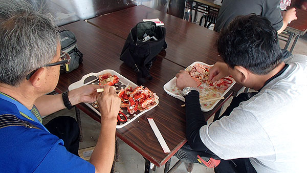 マルコウ水産にて